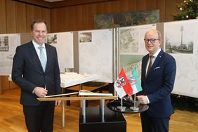 Oberbürgermeister Dr. Stephan Keller (l.) beim Antrittsbesuch bei Landtagspräsident André Kuper.