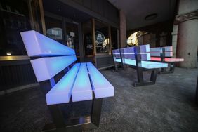Die "Tour-Lichter" in den französischen Nationalfarben. Foto: Melanie Zanin