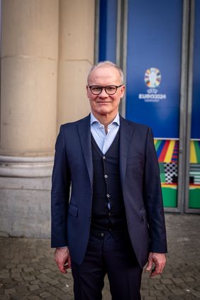 Giorgio Marchetti, Vizegeneralsekretär der UEFA, war ebenfalls in Düsseldorf zu Gast im Ständehaus.