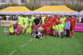 Einlagenspiel der Fortuna-Traditionsmannschaft und einem Team der Stadtverwaltung