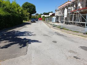 Die Josef-Brodmann-Straße wird mit einem Dünnschichtbelag instand gesetzt. Foto: Amt für Verkehrsmanagement