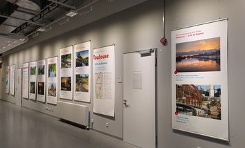 Ausstellung in der Zentralbibliothek am KAP 1