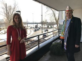 Oberbürgermeister Dr. Stephan Keller und die designierte Venetia Uasa Katharina Maisch.