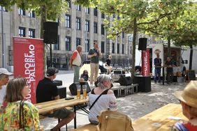 OB Dr. Stephan Keller das Palermo-Fest gemeinsam mit Michael Kortlaender, Vorsitzender Verein Düsseldorf-Palermo (Landeshauptstadt Düsseldorf/Ingo Lammert)